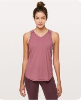 the Lululemon Sculpt Tank II in the color Misty Merlot.